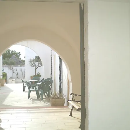 Masseria Refrigerio Остуни